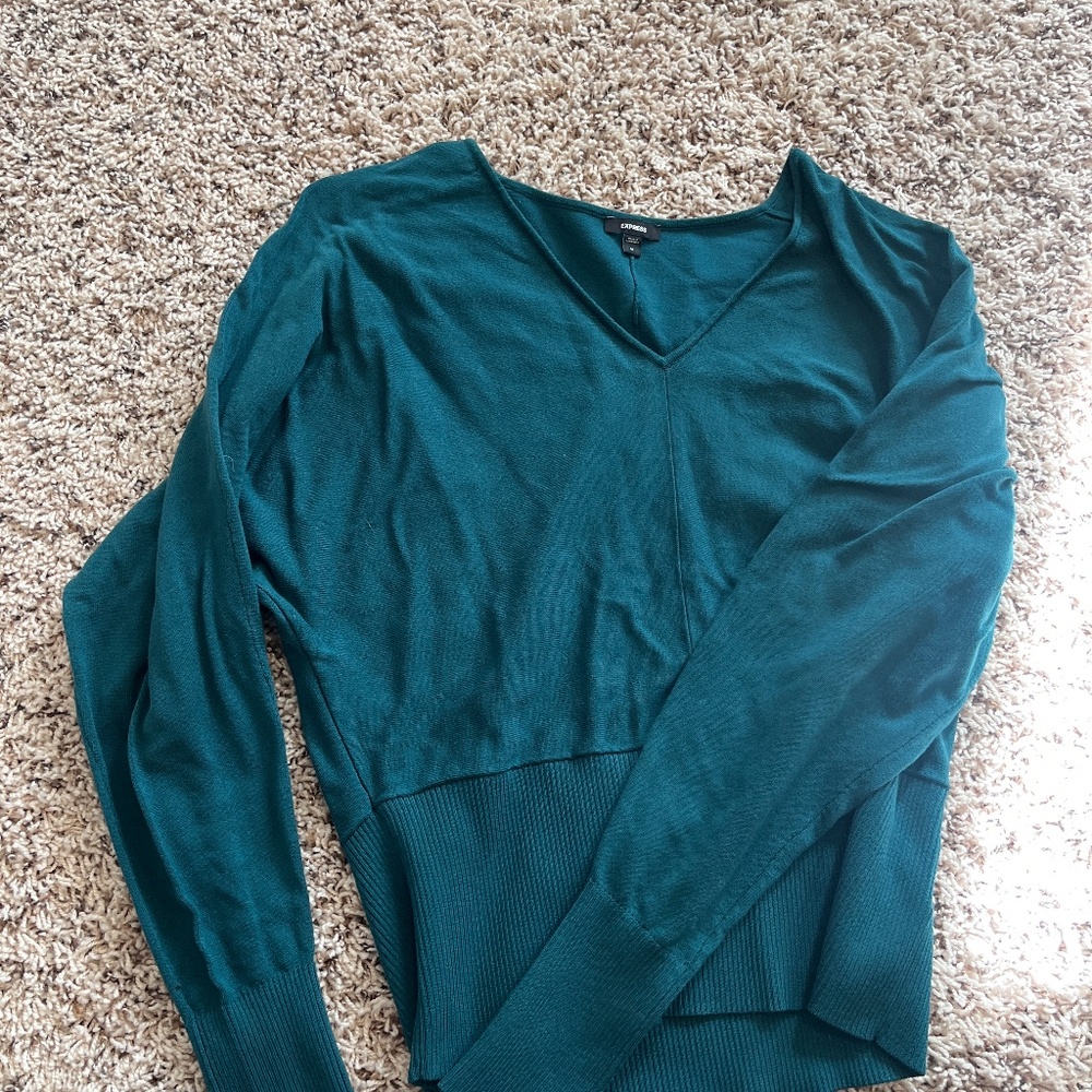 Crop tailored sweater